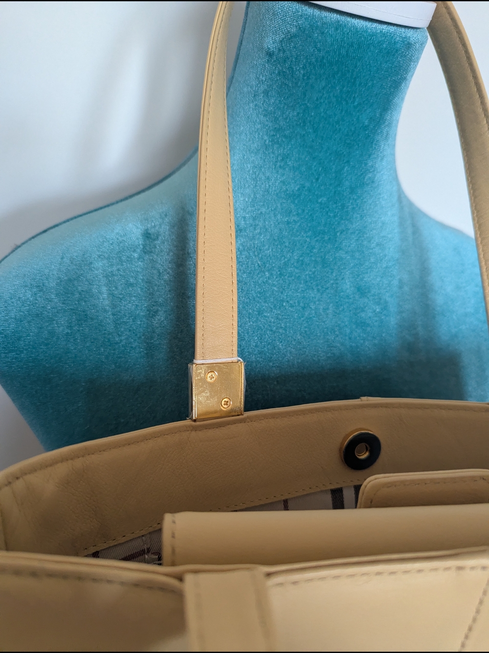 Burberry Leather Tan Handbag - Picture 11 of 13
